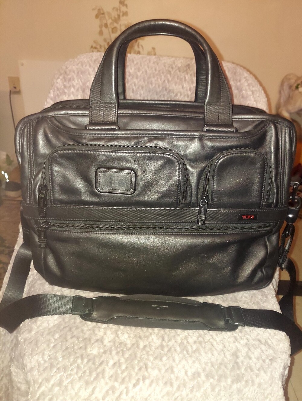Tumi Leather Alpha 2 Expandible Laptop/briefcase Bag